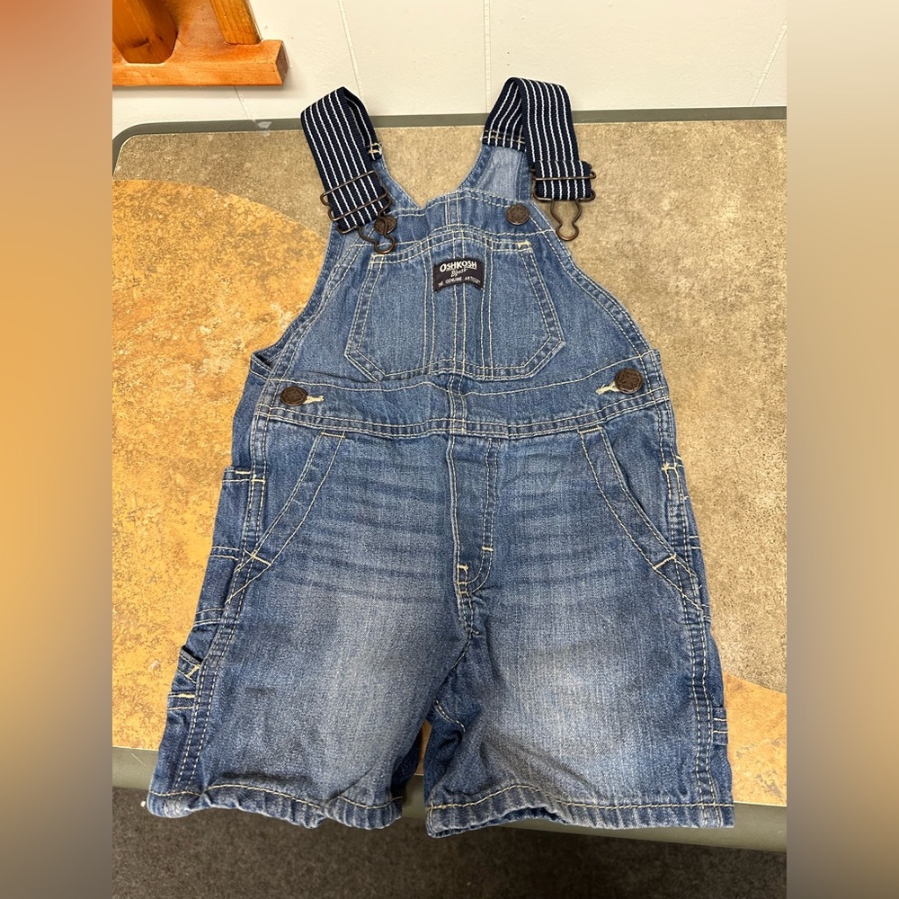 Overall shorts 2t